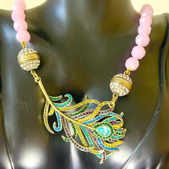 Heidi Daus 🆕 “Pretty As A Peacock” 🦚 feather magnetic pendant enhancer - Picture 12 of 13